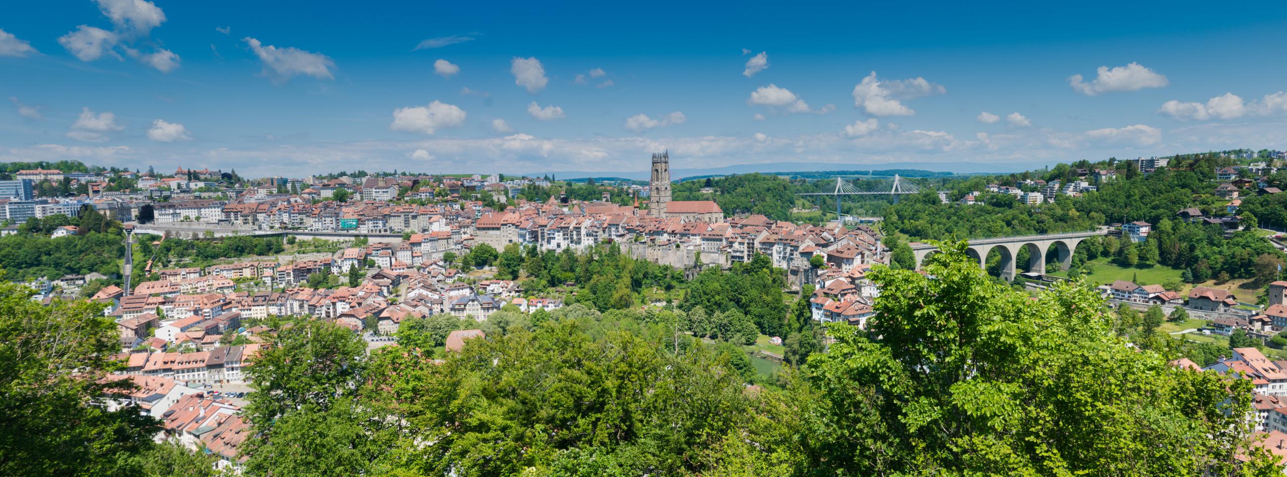 Fribourg et le pont de la Poya vus du ciel